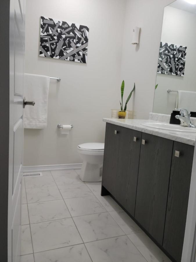 Vila Niagara- Beautiful Cozy Sunfilled Big Complete House Minutes Drive From Falls Thorold Exteriér fotografie