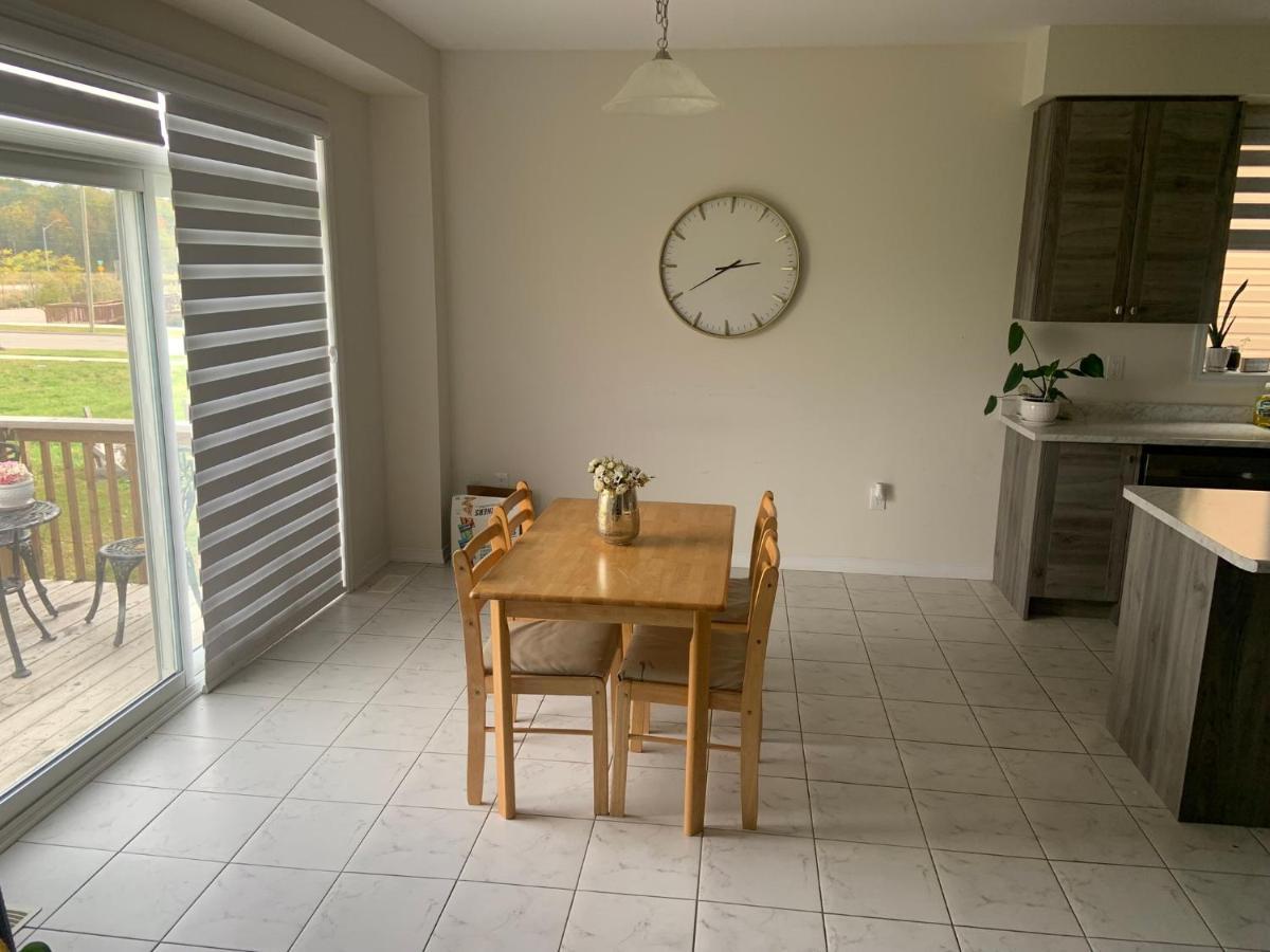Vila Niagara- Beautiful Cozy Sunfilled Big Complete House Minutes Drive From Falls Thorold Exteriér fotografie